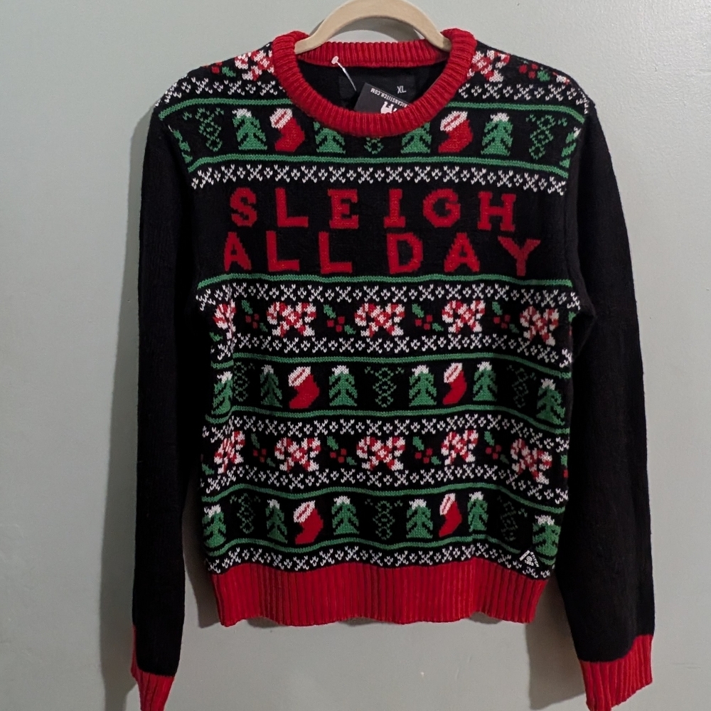NEW Christmas Festive Sweater Youth XL *H12